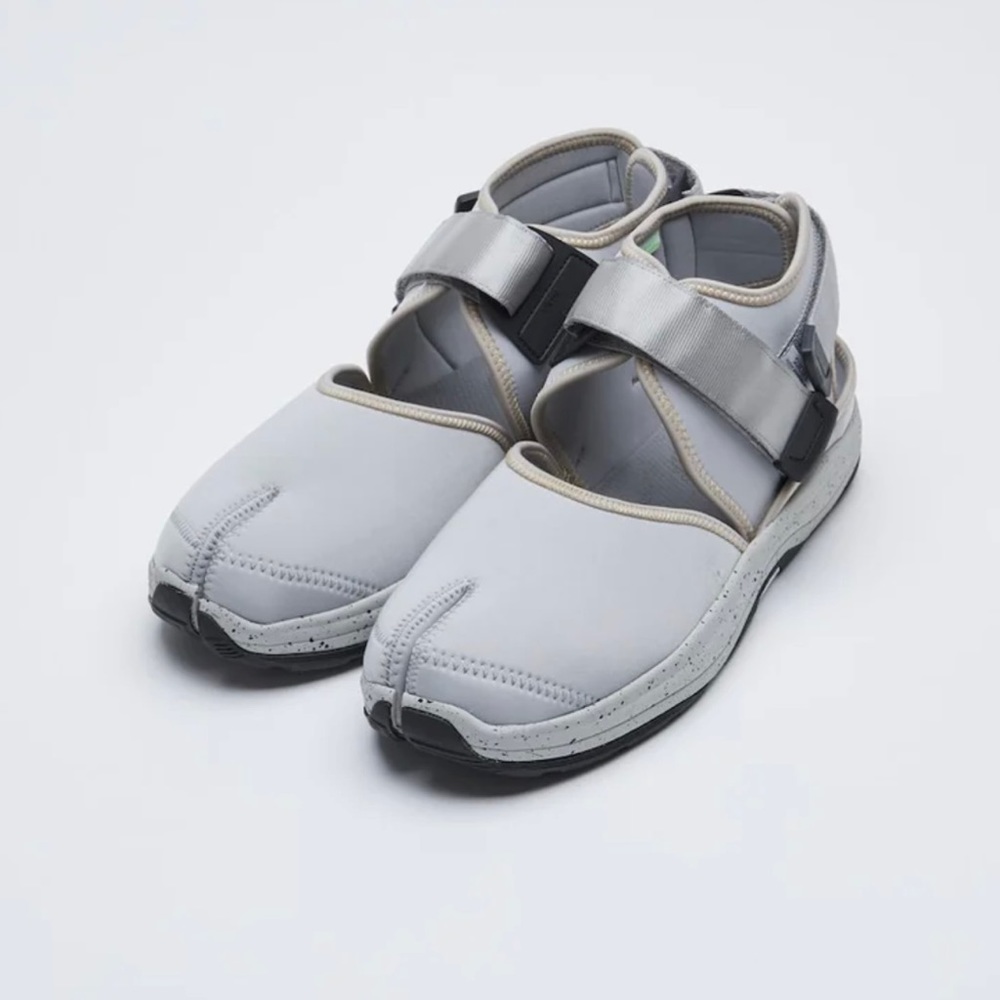 Suicoke UNBITA-ab Tabi Toe Loafers
